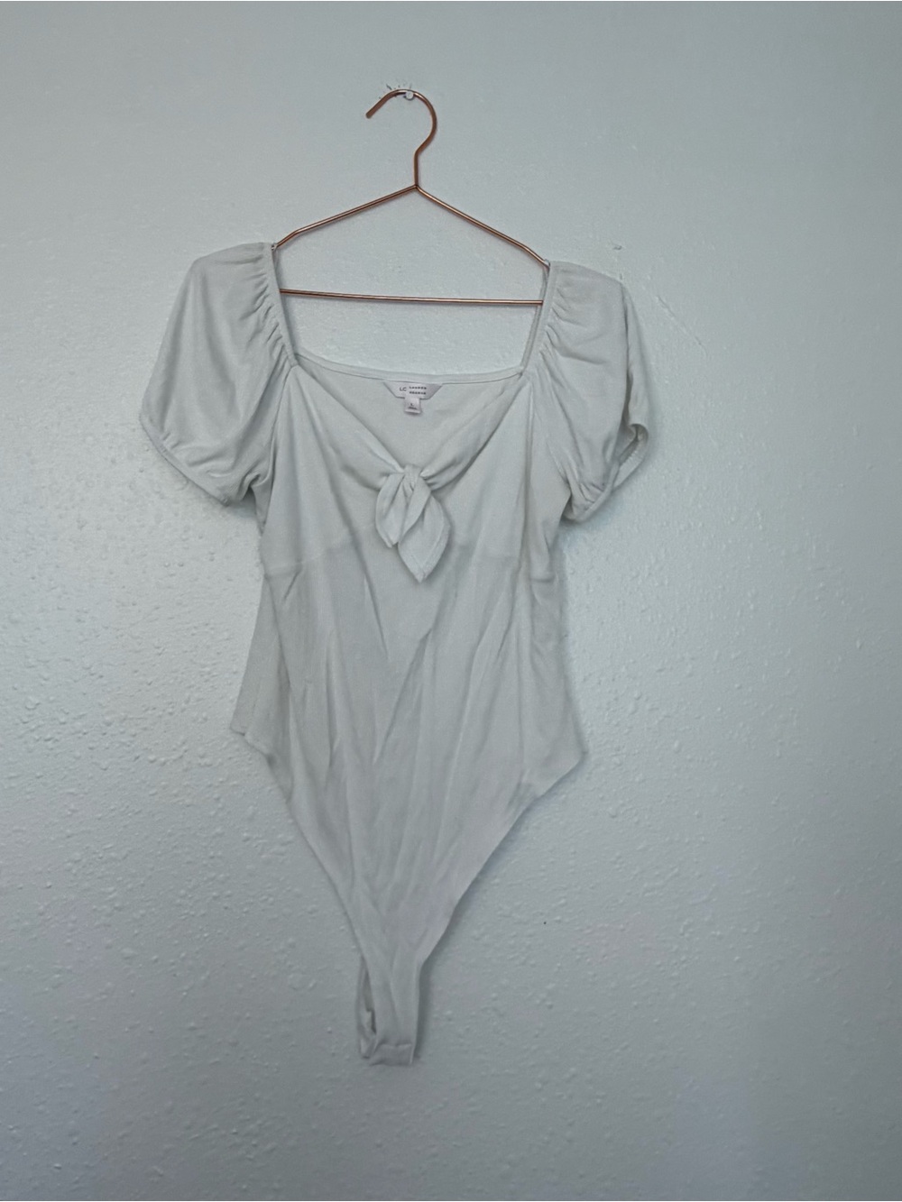 LC Lauren Conrad white Knot-Front Puff Sleeve Bodysuit large - Picture 1 of 6